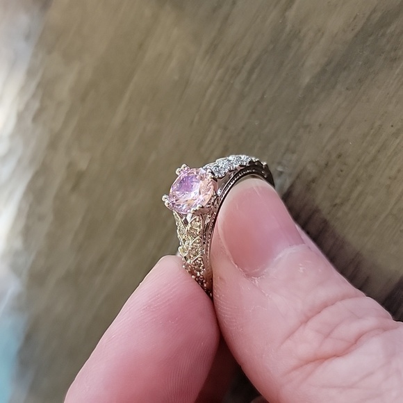 NWOT Faux Pink Diamond & Silver Ring - Picture 6 of 8